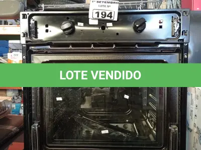LOTE 194 - 01 FORNO A GÁS DE EMBUTIR COM AVARIAS. (NO ESTADO) ATENÇÃO! FAZER A VISITAÇÃO ANTES DE ARREMATAR, NÃO SABEMOS SE FUNCIONA. LEILÃO NÃO TEM GARANTIA E NEM DEVOLUÇÃO, SUJEITO A POSSÍVEIS AVARIAS VISÍVEIS/OCULTAS E/OU AUSÊNCIA DE COMPONENTES.