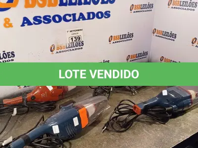 LOTE 139 - 03 ASPIRADORES DE PÓ MARCAS E MODELOS DIVERSOS. (NO ESTADO) ATENÇÃO! FAZER A VISITAÇÃO ANTES DE ARREMATAR, NÃO SABEMOS SE FUNCIONA. LEILÃO NÃO TEM GARANTIA E NEM DEVOLUÇÃO, SUJEITO A POSSÍVEIS AVARIAS VISÍVEIS/OCULTAS E/OU AUSÊNCIA DE COMPONENTES.