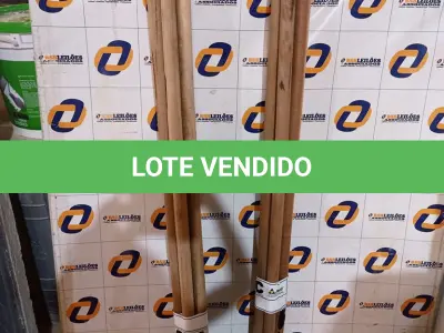 LOTE 153 - 01 LOTE COM VÁRIOS CABOS DE FERRAMENTAS DIVERSOS. (NO ESTADO) ATENÇÃO! FAZER A VISITAÇÃO ANTES DE ARREMATAR, NÃO SABEMOS SE FUNCIONA. LEILÃO NÃO TEM GARANTIA E NEM DEVOLUÇÃO, SUJEITO A POSSÍVEIS AVARIAS VISÍVEIS/OCULTAS E/OU AUSÊNCIA DE COMPONENTES.