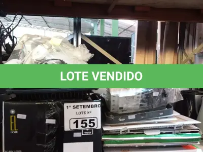 LOTE 155 - 01 LOTE COM VÁRIOS REFLETORES, LUMINÁRIAS E DISJUNTORES E REATORES MARCAS E MODELOS DIVERSOS. (NO ESTADO) ATENÇÃO! FAZER A VISITAÇÃO ANTES DE ARREMATAR, NÃO SABEMOS SE FUNCIONA. LEILÃO NÃO TEM GARANTIA E NEM DEVOLUÇÃO, SUJEITO A POSSÍVEIS AVARIAS VISÍVEIS/OCULTAS E/OU AUSÊNCIA DE COMPONENTES.