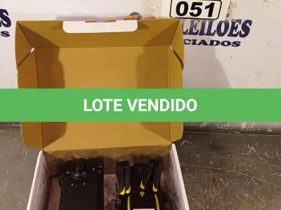 LOTE 051 - 01 DRONE M8. (NO ESTADO) ATENÇÃO! FAZER A VISITAÇÃO ANTES DE ARREMATAR, NÃO SABEMOS SE FUNCIONA. LEILÃO NÃO TEM GARANTIA E NEM DEVOLUÇÃO, SUJEITO A POSSÍVEIS AVARIAS VISÍVEIS/OCULTAS E/OU AUSÊNCIA DE COMPONENTES.