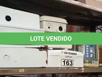 LOTE 163 - 01 RELÓGIO DE PONTO, 01 ESTAÇÃO DE SOLDA INCOMPLETA, 01 REGULADOR DE VOLTAGEM E 06 QUADROS PARA CENTRAL DE ALARME INCOMPLETOS. (NO ESTADO) ATENÇÃO! FAZER A VISITAÇÃO ANTES DE ARREMATAR, NÃO SABEMOS SE FUNCIONA. LEILÃO NÃO TEM GARANTIA E NEM DEVOLUÇÃO, SUJEITO A POSSÍVEIS AVARIAS VISÍVEIS/OCULTAS E/OU AUSÊNCIA DE COMPONENTES.