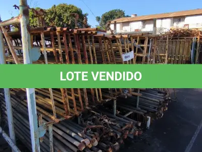LOTE 066 - 01 LOTE COM GRADES EM FERRO AMARELOS (OBS:SO AS AMARELAS ) (NO ESTADO)