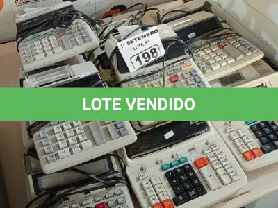 LOTE 198 - 01 LOTE COM VÁRIAS CALCULADORAS MARCAS E MODELOS DIVERSOS. (NO ESTADO) ATENÇÃO! FAZER A VISITAÇÃO ANTES DE ARREMATAR, NÃO SABEMOS SE FUNCIONA. LEILÃO NÃO TEM GARANTIA E NEM DEVOLUÇÃO, SUJEITO A POSSÍVEIS AVARIAS VISÍVEIS/OCULTAS E/OU AUSÊNCIA DE COMPONENTES.