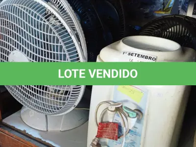 LOTE 128 - 01 BEBEDOURO PARA GARRAFÃO E 03 VENTILADORES MARCAS E MODELOS DIVERSOS. (NO ESTADO) ATENÇÃO! FAZER A VISITAÇÃO ANTES DE ARREMATAR, NÃO SABEMOS SE FUNCIONA. LEILÃO NÃO TEM GARANTIA E NEM DEVOLUÇÃO, SUJEITO A POSSÍVEIS AVARIAS VISÍVEIS/OCULTAS E/OU AUSÊNCIA DE COMPONENTES.