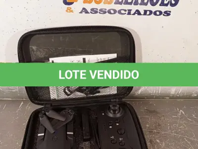LOTE 028 - 01 DRONE PRO88. (NO ESTADO) ATENÇÃO! FAZER A VISITAÇÃO ANTES DE ARREMATAR, NÃO SABEMOS SE FUNCIONA. LEILÃO NÃO TEM GARANTIA E NEM DEVOLUÇÃO, SUJEITO A POSSÍVEIS AVARIAS VISÍVEIS/OCULTAS E/OU AUSÊNCIA DE COMPONENTES.