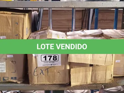 LOTE 178 - 05 CAIXAS COM REATORES PARA LÂMPADAS DE VAPOR METÁLICO. (NO ESTADO) ATENÇÃO! FAZER A VISITAÇÃO ANTES DE ARREMATAR, NÃO SABEMOS SE FUNCIONA. LEILÃO NÃO TEM GARANTIA E NEM DEVOLUÇÃO, SUJEITO A POSSÍVEIS AVARIAS VISÍVEIS/OCULTAS E/OU AUSÊNCIA DE COMPONENTES.