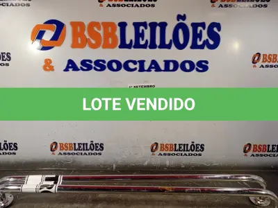 LOTE 181 - 02 BARRAS DE APOIO PARA BANHEIRO. (NO ESTADO) ATENÇÃO! FAZER A VISITAÇÃO ANTES DE ARREMATAR, NÃO SABEMOS SE FUNCIONA. LEILÃO NÃO TEM GARANTIA E NEM DEVOLUÇÃO, SUJEITO A POSSÍVEIS AVARIAS VISÍVEIS/OCULTAS E/OU AUSÊNCIA DE COMPONENTES.