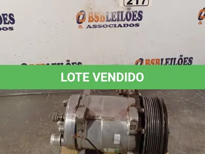 LOTE 217 - 01 MOTOR DE AR CONDICIONADO AUTOMOTIVO. (NO ESTADO) ATENÇÃO! FAZER A VISITAÇÃO ANTES DE ARREMATAR, NÃO SABEMOS SE FUNCIONA. LEILÃO NÃO TEM GARANTIA E NEM DEVOLUÇÃO, SUJEITO A POSSÍVEIS AVARIAS VISÍVEIS/OCULTAS E/OU AUSÊNCIA DE COMPONENTES.