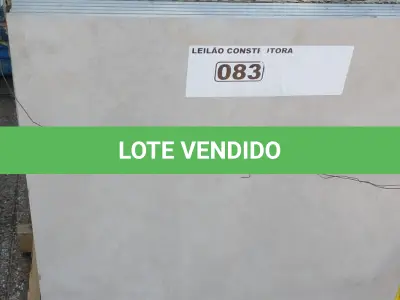 LOTE 083 - 01 LOTE COM PORCELANATOS SAMPA 90CM X 90CM APROXIMADAMENTE 21,06M²(NO ESTADO)
