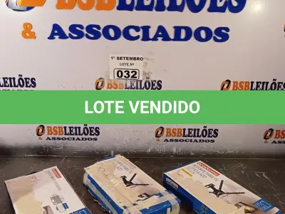 LOTE 032 - 03 SUPORTES PARA TV ARTICULADO 10-56” 25/142CM COM AVARIAS. (NO ESTADO) ATENÇÃO! FAZER A VISITAÇÃO ANTES DE ARREMATAR, NÃO SABEMOS SE FUNCIONA. LEILÃO NÃO TEM GARANTIA E NEM DEVOLUÇÃO, SUJEITO A POSSÍVEIS AVARIAS VISÍVEIS/OCULTAS E/OU AUSÊNCIA DE COMPONENTES.