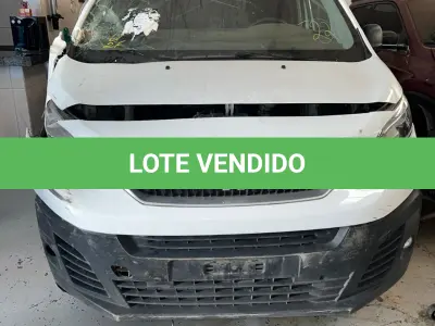 LOTE 681 - 01 PEUGEOT EXPERT 1.6 DIESEL 2021/2022 IPVA 2023 PAGO SINISTRADO (MEDIA MONTA FAZER CSV POR CONTA DO ARREMATANTE VENDIDO NO ESTADO EM QUE SE ENCONTRA.  EVENTUAL AUSÊNCIA OU DIVERGÊNCIA DE PECAS (INTERNAS OU EXTERNAS) DO VEICULO, TAIS COMO ESCAPAMENTOS, CATALISADORES, SUSPENSÃO, CAMBIO, MOTOR, PARTE ELÉTRICA E  DEMAIS COMPONENTES, A REGULARIZAÇÃO SERÁ POR CONTA DO ARREMATANTE SERVIÇO DE BAIXA MEDIA MONTA DEVE SER FEITO POR DESPACHANTE AUTORIZADO XAVANTECAR EM GOIANIA O MESMO DEVERÁ SER TRANSFERIDO INICIALMENTE PARA O COMITENTE COM AS DESPESAS DE SERVIÇOS E TAXAS DO DETRAN E DEMAIS POR CONTA DO ARREMATANTE. (NO ESTADO)