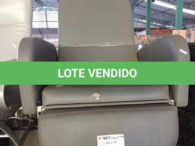 LOTE 121 - 01 POLTRONA PARA DESCANSO. (NO ESTADO) ATENÇÃO! FAZER A VISITAÇÃO ANTES DE ARREMATAR, NÃO SABEMOS SE FUNCIONA. LEILÃO NÃO TEM GARANTIA E NEM DEVOLUÇÃO, SUJEITO A POSSÍVEIS AVARIAS VISÍVEIS/OCULTAS E/OU AUSÊNCIA DE COMPONENTES.