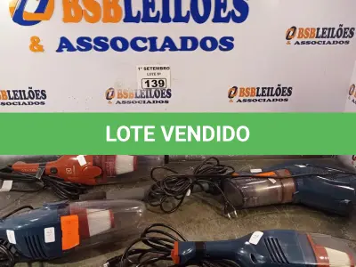 LOTE 139 - 03 ASPIRADORES DE PÓ MARCAS E MODELOS DIVERSOS. (NO ESTADO) ATENÇÃO! FAZER A VISITAÇÃO ANTES DE ARREMATAR, NÃO SABEMOS SE FUNCIONA. LEILÃO NÃO TEM GARANTIA E NEM DEVOLUÇÃO, SUJEITO A POSSÍVEIS AVARIAS VISÍVEIS/OCULTAS E/OU AUSÊNCIA DE COMPONENTES.