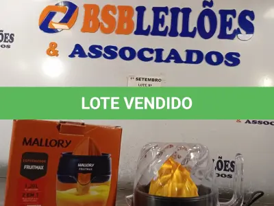 LOTE 002 - 01 ESPREMEDOR FRUITMAX MALLORY 1,20L DE CAPACIDADE 127V. (NO ESTADO) ATENÇÃO! FAZER A VISITAÇÃO ANTES DE ARREMATAR, NÃO SABEMOS SE FUNCIONA. LEILÃO NÃO TEM GARANTIA E NEM DEVOLUÇÃO, SUJEITO A POSSÍVEIS AVARIAS VISÍVEIS/OCULTAS E/OU AUSÊNCIA DE COMPONENTES.