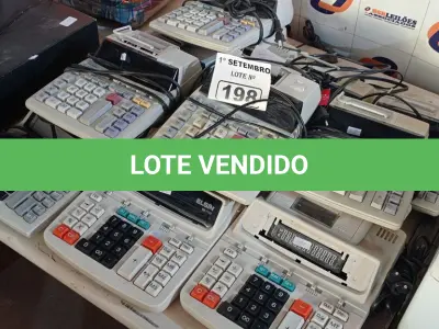 LOTE 198 - 01 LOTE COM VÁRIAS CALCULADORAS MARCAS E MODELOS DIVERSOS. (NO ESTADO) ATENÇÃO! FAZER A VISITAÇÃO ANTES DE ARREMATAR, NÃO SABEMOS SE FUNCIONA. LEILÃO NÃO TEM GARANTIA E NEM DEVOLUÇÃO, SUJEITO A POSSÍVEIS AVARIAS VISÍVEIS/OCULTAS E/OU AUSÊNCIA DE COMPONENTES.