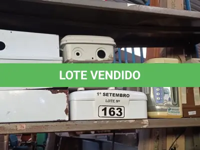 LOTE 163 - 01 RELÓGIO DE PONTO, 01 ESTAÇÃO DE SOLDA INCOMPLETA, 01 REGULADOR DE VOLTAGEM E 06 QUADROS PARA CENTRAL DE ALARME INCOMPLETOS. (NO ESTADO) ATENÇÃO! FAZER A VISITAÇÃO ANTES DE ARREMATAR, NÃO SABEMOS SE FUNCIONA. LEILÃO NÃO TEM GARANTIA E NEM DEVOLUÇÃO, SUJEITO A POSSÍVEIS AVARIAS VISÍVEIS/OCULTAS E/OU AUSÊNCIA DE COMPONENTES.