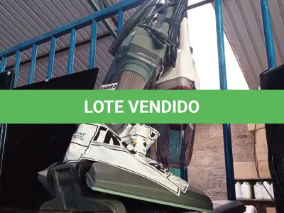 LOTE 183 - 03 ASPIRADORES DE PÓ MARCAS E MODELOS DIVERSOS. (NO ESTADO) ATENÇÃO! FAZER A VISITAÇÃO ANTES DE ARREMATAR, NÃO SABEMOS SE FUNCIONA. LEILÃO NÃO TEM GARANTIA E NEM DEVOLUÇÃO, SUJEITO A POSSÍVEIS AVARIAS VISÍVEIS/OCULTAS E/OU AUSÊNCIA DE COMPONENTES.