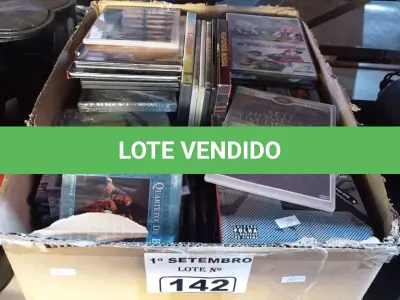 LOTE 142 - 01 LOTE COM GRANDE QUANTIDADE DE DVD’S DE TÍTULOS DIVERSOS. (NO ESTADO) ATENÇÃO! FAZER A VISITAÇÃO ANTES DE ARREMATAR, NÃO SABEMOS SE FUNCIONA. LEILÃO NÃO TEM GARANTIA E NEM DEVOLUÇÃO, SUJEITO A POSSÍVEIS AVARIAS VISÍVEIS/OCULTAS E/OU AUSÊNCIA DE COMPONENTES.