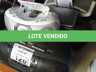 LOTE 126 - 01 DVD PORTÁTIL E 05 APARELHOS DE SOM MARCAS E MODELOS DIVERSOS. (NO ESTADO) ATENÇÃO! FAZER A VISITAÇÃO ANTES DE ARREMATAR, NÃO SABEMOS SE FUNCIONA. LEILÃO NÃO TEM GARANTIA E NEM DEVOLUÇÃO, SUJEITO A POSSÍVEIS AVARIAS VISÍVEIS/OCULTAS E/OU AUSÊNCIA DE COMPONENTES.