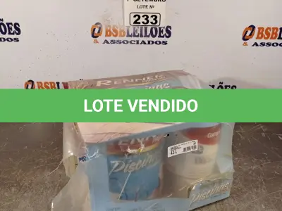 LOTE 233 - 01 KIT PARA PINTURA DE PISCINAS ESMALTE “PU” CONTENDO 01 GALÃO DE ESMALTE PU 2,7L COR BRANCA, 01 LATA DE CATALISADOR 900ML E 01 LATA DE DILUENTE 900ML. (NO ESTADO) ATENÇÃO! FAZER A VISITAÇÃO ANTES DE ARREMATAR, NÃO SABEMOS SE FUNCIONA. LEILÃO NÃO TEM GARANTIA E NEM DEVOLUÇÃO, SUJEITO A POSSÍVEIS AVARIAS VISÍVEIS/OCULTAS E/OU AUSÊNCIA DE COMPONENTES.