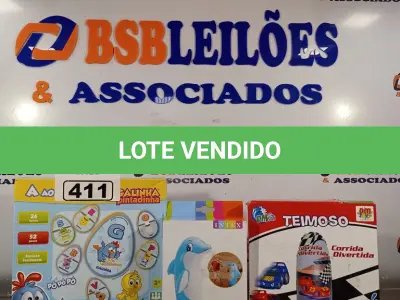 LOTE 411 - 02 BONECOS JOÃO TEIMOSO SENDO 01 GOLFINHO E 01 ALFABETO DE MADEIRA DA GALINHA PINTADINHA. (NO ESTADO) ATENÇÃO! FAZER A VISITAÇÃO ANTES DE ARREMATAR, NÃO SABEMOS SE FUNCIONA. LEILÃO NÃO TEM GARANTIA E NEM DEVOLUÇÃO, SUJEITO A POSSÍVEIS AVARIAS VISÍVEIS/OCULTAS E/OU AUSÊNCIA DE COMPONENTES.