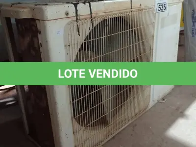 LOTE 535 - 01 CONDENSADORA COM AVARIAS. (NO ESTADO) ATENÇÃO! FAZER A VISITAÇÃO ANTES DE ARREMATAR, NÃO SABEMOS SE FUNCIONA. LEILÃO NÃO TEM GARANTIA E NEM DEVOLUÇÃO, SUJEITO A POSSÍVEIS AVARIAS VISÍVEIS/OCULTAS E/OU AUSÊNCIA DE COMPONENTES.
