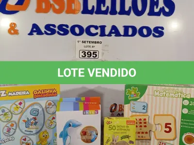 LOTE 395 - 01 BONECO JOÃO TEIMOSO GOLFINHO, 01 JOGO DESCOBRINDO A MATEMÁTICA, 01 ALFABETO DE MADEIRA DA GALINHA PINTADINHA E 50 CARDS DE BICHOS DE ESTIMAÇÃO. (NO ESTADO) ATENÇÃO! FAZER A VISITAÇÃO ANTES DE ARREMATAR, NÃO SABEMOS SE FUNCIONA. LEILÃO NÃO TEM GARANTIA E NEM DEVOLUÇÃO, SUJEITO A POSSÍVEIS AVARIAS VISÍVEIS/OCULTAS E/OU AUSÊNCIA DE COMPONENTES.