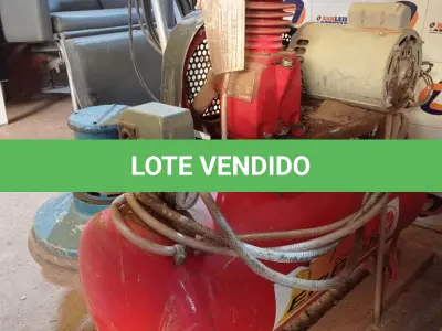 LOTE 531 - 01 COMPRESSOR DE AR COM MOTOR MONOFÁSICO DE 1CV. (NO ESTADO) ATENÇÃO! FAZER A VISITAÇÃO ANTES DE ARREMATAR, NÃO SABEMOS SE FUNCIONA. LEILÃO NÃO TEM GARANTIA E NEM DEVOLUÇÃO, SUJEITO A POSSÍVEIS AVARIAS VISÍVEIS/OCULTAS E/OU AUSÊNCIA DE COMPONENTES.