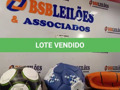 LOTE 407 - 01 BOLA DE BASQUETE E 02 BOLAS DE FUTEBOL. (NO ESTADO) ATENÇÃO! FAZER A VISITAÇÃO ANTES DE ARREMATAR, NÃO SABEMOS SE FUNCIONA. LEILÃO NÃO TEM GARANTIA E NEM DEVOLUÇÃO, SUJEITO A POSSÍVEIS AVARIAS VISÍVEIS/OCULTAS E/OU AUSÊNCIA DE COMPONENTES.