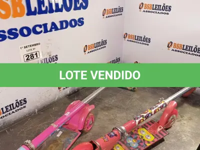 LOTE 281 - 02 PATINETES COM AVARIAS. (NO ESTADO) ATENÇÃO! FAZER A VISITAÇÃO ANTES DE ARREMATAR, NÃO SABEMOS SE FUNCIONA. LEILÃO NÃO TEM GARANTIA E NEM DEVOLUÇÃO, SUJEITO A POSSÍVEIS AVARIAS VISÍVEIS/OCULTAS E/OU AUSÊNCIA DE COMPONENTES.