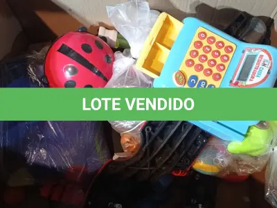 LOTE 580 - 01 LOTE COM VÁRIOS BRINQUEDOS INCOMPLETOS. (NO ESTADO) ATENÇÃO! FAZER A VISITAÇÃO ANTES DE ARREMATAR, NÃO SABEMOS SE FUNCIONA. LEILÃO NÃO TEM GARANTIA E NEM DEVOLUÇÃO, SUJEITO A POSSÍVEIS AVARIAS VISÍVEIS/OCULTAS E/OU AUSÊNCIA DE COMPONENTES.