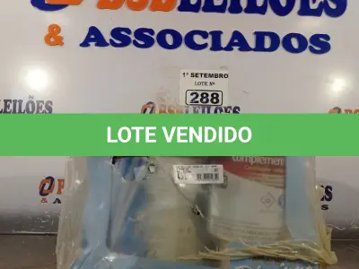 LOTE 288 - 01 KIT PARA PINTURA DE PISCINAS ESMALTE “PU” CONTENDO 01 GALÃO DE ESMALTE PU 2,7L COR BRANCA, 01 LATA DE CATALISADOR 900ML E 01 LATA DE DILUENTE 900ML. (NO ESTADO) ATENÇÃO! FAZER A VISITAÇÃO ANTES DE ARREMATAR, NÃO SABEMOS SE FUNCIONA. LEILÃO NÃO TEM GARANTIA E NEM DEVOLUÇÃO, SUJEITO A POSSÍVEIS AVARIAS VISÍVEIS/OCULTAS E/OU AUSÊNCIA DE COMPONENTES.