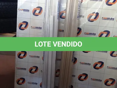 LOTE 510 - 02 PORTAS SANFONADAS EM PVC SENDO 01 NA COR BRANCO NEVE 2,10M X 0,84CM E 01 BEGE 2,10M X 0,60CM. (NO ESTADO) ATENÇÃO! FAZER A VISITAÇÃO ANTES DE ARREMATAR, NÃO SABEMOS SE FUNCIONA. LEILÃO NÃO TEM GARANTIA E NEM DEVOLUÇÃO, SUJEITO A POSSÍVEIS AVARIAS VISÍVEIS/OCULTAS E/OU AUSÊNCIA DE COMPONENTES.
