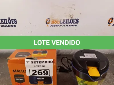 LOTE 269 - 01 ESPREMEDOR FRUITMAX MALLORY 1,20L DE CAPACIDADE 127V. (NO ESTADO) ATENÇÃO! FAZER A VISITAÇÃO ANTES DE ARREMATAR, NÃO SABEMOS SE FUNCIONA. LEILÃO NÃO TEM GARANTIA E NEM DEVOLUÇÃO, SUJEITO A POSSÍVEIS AVARIAS VISÍVEIS/OCULTAS E/OU AUSÊNCIA DE COMPONENTES.