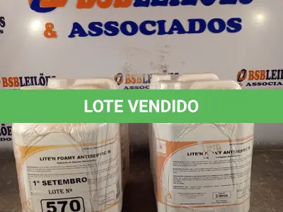 LOTE 570 - 20 LITROS DE SABONETE DE ESPUMA ANTISSÉPTICO. (NO ESTADO) ATENÇÃO! FAZER A VISITAÇÃO ANTES DE ARREMATAR, NÃO SABEMOS SE FUNCIONA. LEILÃO NÃO TEM GARANTIA E NEM DEVOLUÇÃO, SUJEITO A POSSÍVEIS AVARIAS VISÍVEIS/OCULTAS E/OU AUSÊNCIA DE COMPONENTES.