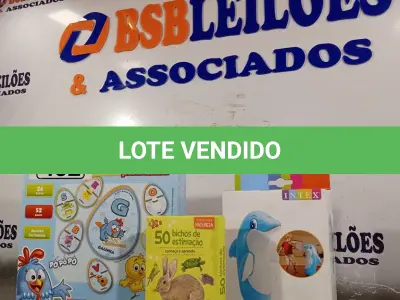 LOTE 402 - 01 ALFABETO DE MADEIRA DA GALINHA PINTADINHA, 01 BONECO JOÃO TEIMOSO GOLFINHO E 50 CARDS DE BICHOS DE ESTIMAÇÃO. (NO ESTADO) ATENÇÃO! FAZER A VISITAÇÃO ANTES DE ARREMATAR, NÃO SABEMOS SE FUNCIONA. LEILÃO NÃO TEM GARANTIA E NEM DEVOLUÇÃO, SUJEITO A POSSÍVEIS AVARIAS VISÍVEIS/OCULTAS E/OU AUSÊNCIA DE COMPONENTES.