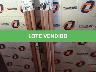 LOTE 329 - 01 LOTE COM VÁRIOS CABOS DE FERRAMENTAS DIVERSOS. (NO ESTADO) ATENÇÃO! FAZER A VISITAÇÃO ANTES DE ARREMATAR, NÃO SABEMOS SE FUNCIONA. LEILÃO NÃO TEM GARANTIA E NEM DEVOLUÇÃO, SUJEITO A POSSÍVEIS AVARIAS VISÍVEIS/OCULTAS E/OU AUSÊNCIA DE COMPONENTES.