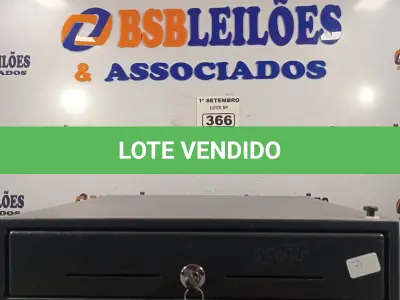 LOTE 366 - 01 GAVETA PARA CAIXA. (NO ESTADO) ATENÇÃO! FAZER A VISITAÇÃO ANTES DE ARREMATAR, NÃO SABEMOS SE FUNCIONA. LEILÃO NÃO TEM GARANTIA E NEM DEVOLUÇÃO, SUJEITO A POSSÍVEIS AVARIAS VISÍVEIS/OCULTAS E/OU AUSÊNCIA DE COMPONENTES.