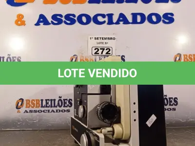 LOTE 272 - 01 PROJETOR 8MM EUMIG MARK 610D. (NO ESTADO) ATENÇÃO! FAZER A VISITAÇÃO ANTES DE ARREMATAR, NÃO SABEMOS SE FUNCIONA. LEILÃO NÃO TEM GARANTIA E NEM DEVOLUÇÃO, SUJEITO A POSSÍVEIS AVARIAS VISÍVEIS/OCULTAS E/OU AUSÊNCIA DE COMPONENTES.