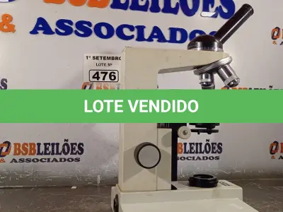 LOTE 476 - 01 MICROSCÓPIO. (NO ESTADO) ATENÇÃO! FAZER A VISITAÇÃO ANTES DE ARREMATAR, NÃO SABEMOS SE FUNCIONA. LEILÃO NÃO TEM GARANTIA E NEM DEVOLUÇÃO, SUJEITO A POSSÍVEIS AVARIAS VISÍVEIS/OCULTAS E/OU AUSÊNCIA DE COMPONENTES.