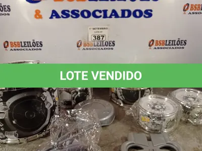 LOTE 387 - 01 BATERIA INFANTIL. (NO ESTADO) ATENÇÃO! FAZER A VISITAÇÃO ANTES DE ARREMATAR, NÃO SABEMOS SE FUNCIONA. LEILÃO NÃO TEM GARANTIA E NEM DEVOLUÇÃO, SUJEITO A POSSÍVEIS AVARIAS VISÍVEIS/OCULTAS E/OU AUSÊNCIA DE COMPONENTES.