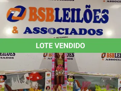 LOTE 396 - 02 BATE-VOLTA MUSICAL CARRUAGEM E 01 BONECA BELINDA. (NO ESTADO) ATENÇÃO! FAZER A VISITAÇÃO ANTES DE ARREMATAR, NÃO SABEMOS SE FUNCIONA. LEILÃO NÃO TEM GARANTIA E NEM DEVOLUÇÃO, SUJEITO A POSSÍVEIS AVARIAS VISÍVEIS/OCULTAS E/OU AUSÊNCIA DE COMPONENTES.