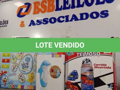 LOTE 411 - 02 BONECOS JOÃO TEIMOSO SENDO 01 GOLFINHO E 01 ALFABETO DE MADEIRA DA GALINHA PINTADINHA. (NO ESTADO) ATENÇÃO! FAZER A VISITAÇÃO ANTES DE ARREMATAR, NÃO SABEMOS SE FUNCIONA. LEILÃO NÃO TEM GARANTIA E NEM DEVOLUÇÃO, SUJEITO A POSSÍVEIS AVARIAS VISÍVEIS/OCULTAS E/OU AUSÊNCIA DE COMPONENTES.