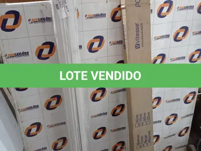 LOTE 553 - 02 PORTAS SANFONADAS EM PVC MARCAS E MODELOS DIVERSOS. (NO ESTADO) ATENÇÃO! FAZER A VISITAÇÃO ANTES DE ARREMATAR, NÃO SABEMOS SE FUNCIONA. LEILÃO NÃO TEM GARANTIA E NEM DEVOLUÇÃO, SUJEITO A POSSÍVEIS AVARIAS VISÍVEIS/OCULTAS E/OU AUSÊNCIA DE COMPONENTES.