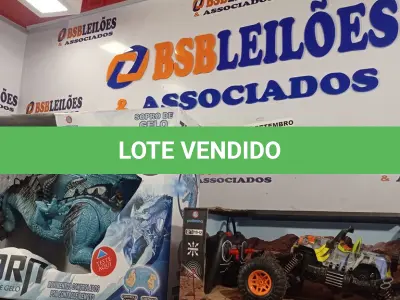 LOTE 417 - 01 CARRINHO DE CONTROLE REMOTO E 01 DRAGÃO DE GELO THORN. (NO ESTADO) ATENÇÃO! FAZER A VISITAÇÃO ANTES DE ARREMATAR, NÃO SABEMOS SE FUNCIONA. LEILÃO NÃO TEM GARANTIA E NEM DEVOLUÇÃO, SUJEITO A POSSÍVEIS AVARIAS VISÍVEIS/OCULTAS E/OU AUSÊNCIA DE COMPONENTES.