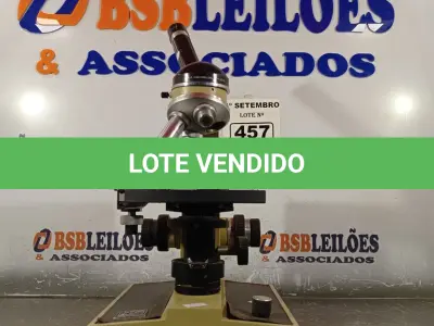 LOTE 457 - 01 MICROSCÓPIO. (NO ESTADO) ATENÇÃO! FAZER A VISITAÇÃO ANTES DE ARREMATAR, NÃO SABEMOS SE FUNCIONA. LEILÃO NÃO TEM GARANTIA E NEM DEVOLUÇÃO, SUJEITO A POSSÍVEIS AVARIAS VISÍVEIS/OCULTAS E/OU AUSÊNCIA DE COMPONENTES.
