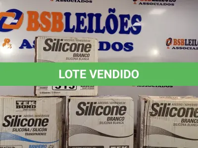 LOTE 313 - 04 CAIXAS COM BISNAGAS DE SILICONE ACÉTICO TRANSPARENTE COM 12 UNIDADES CADA. (NO ESTADO) ATENÇÃO! FAZER A VISITAÇÃO ANTES DE ARREMATAR, NÃO SABEMOS SE FUNCIONA. LEILÃO NÃO TEM GARANTIA E NEM DEVOLUÇÃO, SUJEITO A POSSÍVEIS AVARIAS VISÍVEIS/OCULTAS E/OU AUSÊNCIA DE COMPONENTES.