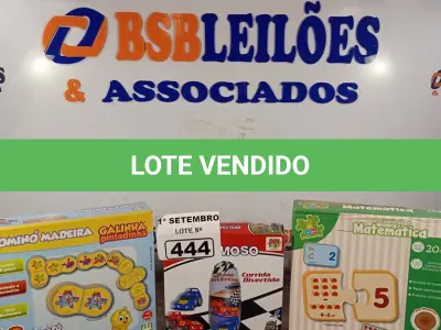LOTE 444 - 01 BONECO JOÃO TEIMOSO, 01 JOGO DESCOBRINDO A MATEMÁTICA E 01 DOMINÓ DA GALINHA PINTADINHA. (NO ESTADO) ATENÇÃO! FAZER A VISITAÇÃO ANTES DE ARREMATAR, NÃO SABEMOS SE FUNCIONA. LEILÃO NÃO TEM GARANTIA E NEM DEVOLUÇÃO, SUJEITO A POSSÍVEIS AVARIAS VISÍVEIS/OCULTAS E/OU AUSÊNCIA DE COMPONENTES.
