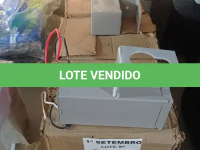 LOTE 290 - 03 CAIXAS DE REATORES PARA LÂMPADAS DE VAPOR METÁLICO 150W. (NO ESTADO) ATENÇÃO! FAZER A VISITAÇÃO ANTES DE ARREMATAR, NÃO SABEMOS SE FUNCIONA. LEILÃO NÃO TEM GARANTIA E NEM DEVOLUÇÃO, SUJEITO A POSSÍVEIS AVARIAS VISÍVEIS/OCULTAS E/OU AUSÊNCIA DE COMPONENTES.